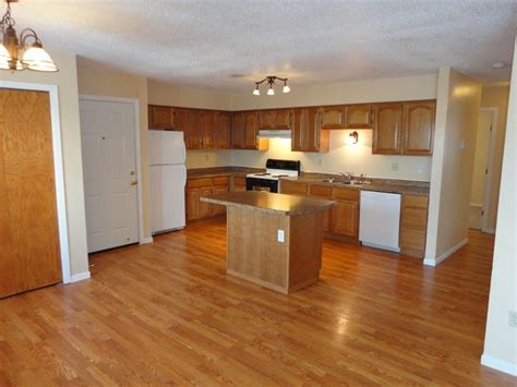 This kitchen with amber toned cabinets and stainless appliances looks fresh and updated. Oak Kitchen Cabinets Online | Wholesale Ready to Assemble ...