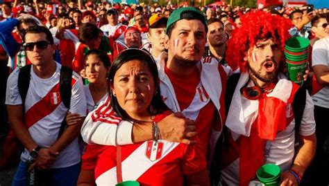 Día Del Hincha Peruano Mira El Emotivo Homenaje De Lablanquirroja A