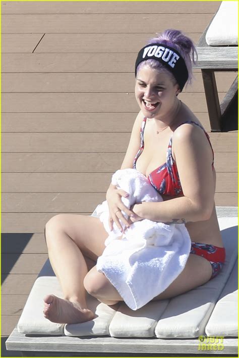 Kelly Osbourne Sydney Bikini Babe Photo Bikini Kelly Osbourne Photos Just Jared