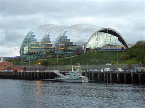 Top 10 Most Beautiful Glass Buildings In The World Clayton Glass