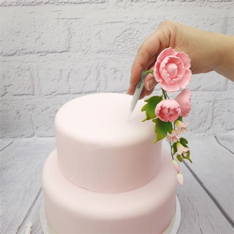 how to attach sugar flowers to your cake