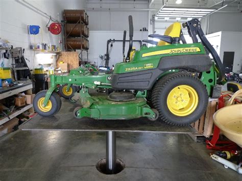 Zero Turn And Riding Lawn Mower Lifts For Sale 360 Degree View