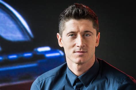 Robert Lewandowski Wallpapers Images Photos Pictures Backgrounds