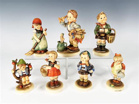 Bid Now: LOT OF GOEBEL HUMMELS - October 5, 0122 12:00 PM EDT