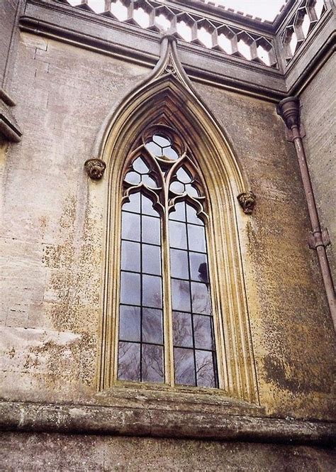 20 Amazing Classic Gothic Windows Design That Are Massive Gothic