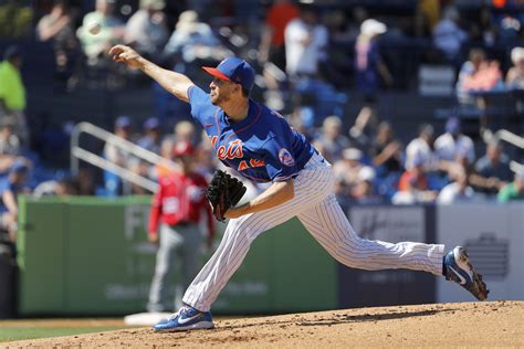 Mets Degrom Nearly Perfect Over 3 Ip In First Spring Start