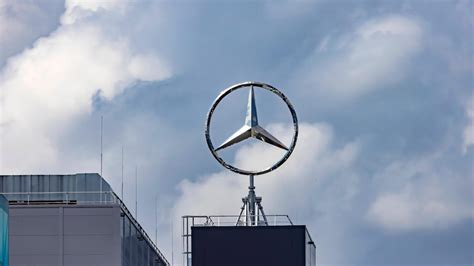 Daimler AG heißt künftig Mercedes Benz Group