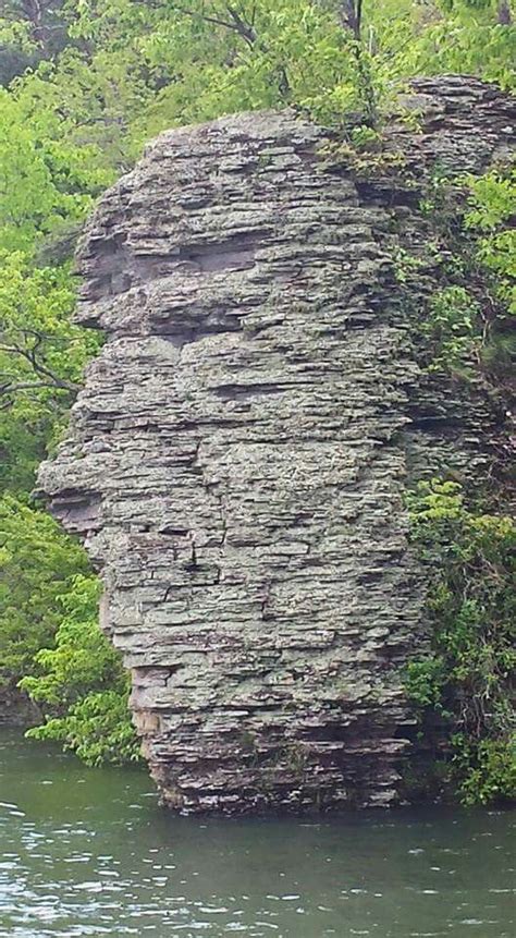 This lake is great for fishing, water sports, boating, swimming or just relaxing with an amazing view. Indian Head diving rock, Smith Lake | Smith lake alabama ...