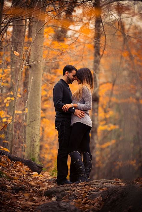 25 Creative And Unique Engagement Photo Ideas From Pinterest