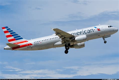 Airbus A320 214 American Airlines Aviation Photo 6177205
