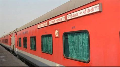 158 trains cancelled by indian railways today november 17 howrah to pune duranto express