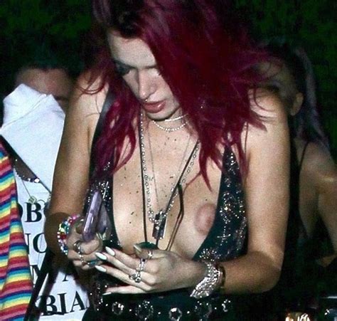 Bella Thorne Full Boob Slip My XXX Hot Girl