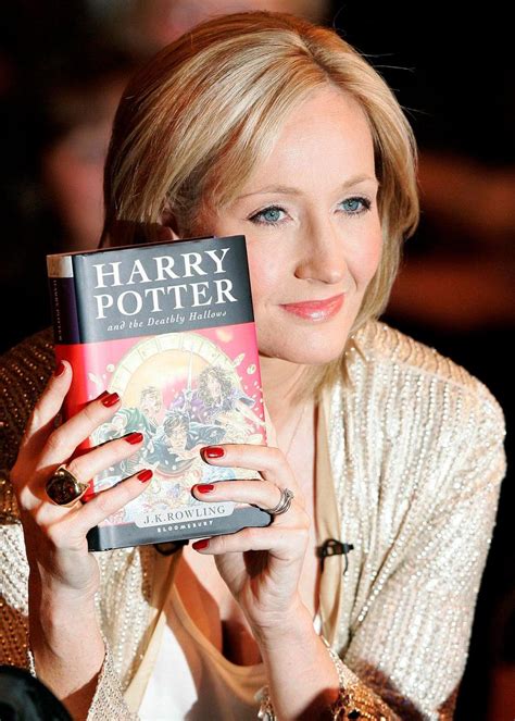 J K Rowling leyfir upplestur á Harry Potter K