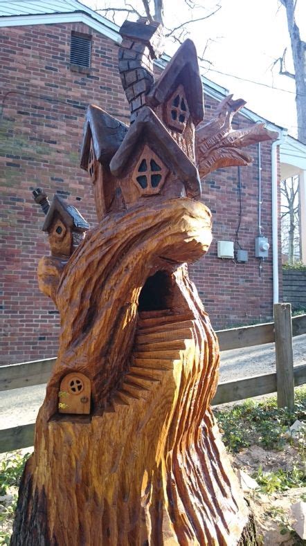 Chainsaw Carving By Paul Treehouses Tree Carving Carved Tree Stump