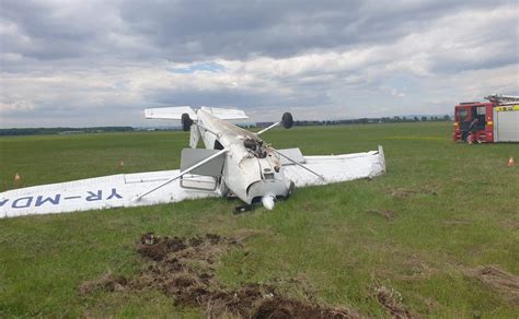 Încercăm să confirmăm numărul de pasageri, dar deocamdată ştim că este vorba de 99 de pasageri şi opt membri ai echipajului, a declarat pentru afp abdul sattar. Avion prăbușit, la Ploiești! În ce stare este pilotul - IMPACT