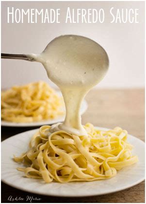 The white sauce is ready. Alfredo Sauce- Can We Freeze It to Preserve for Later Use?