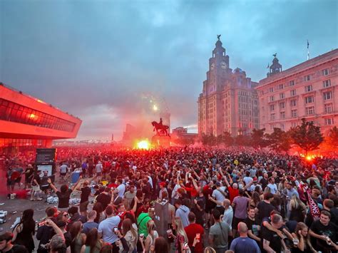 Envío gratis · click & collect · garantía liverpool. Liverpool FC condemns fans' behaviour as Liver Building burns amid celebrations | Express & Star