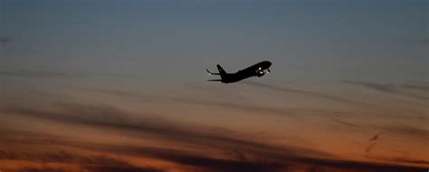 Seguros de viaje, reservas de hoteles, automóviles, excursiones y actividades. Korean Air cancela una ruta aérea con Japón en medio de ...