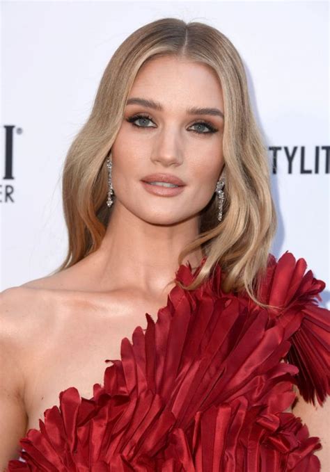 Rosie Huntington Whiteley Style Clothes Outfits And Fashion Page Of CelebMafia