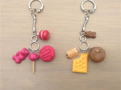 Ainsi, retrouvez plus de 1tutos pour apprendre les bases de la fimo et du modelage. Porte-clés ou bijou de sac thème gourmandise : macaron et ...