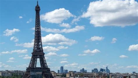 Explained Is The Eiffel Tower Riddled With Rust