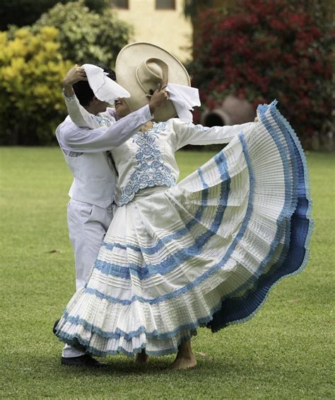La Marinera Peruvian Dance Editorial Stock Image Image Of Folklore