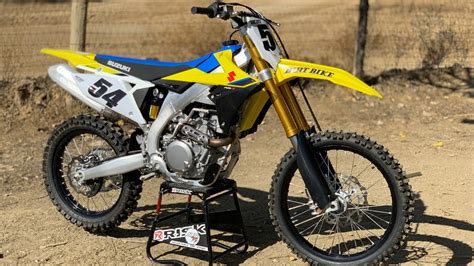 Whether you're looking for the best beginner motorcycle or an experienced ride, these bikes are a simple package. 2020 Suzuki RMZ450 - Dirt Bike Magazine - YouTube
