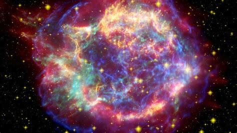 Preko 200 tv kanala u supernova ponudi! Une supernova, ou explosion d'étoile, captée par la NASA ...