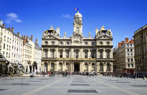 Municipales à Lyon Qui Sont Les Candidats à La Mairie