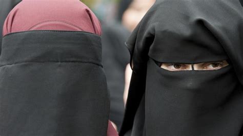 Austrian Burqa Ban Police Force Women To Uncover Their Faces Herald Sun