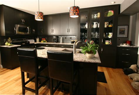 Since 1979 we have endeavored to help our customers create beautiful, high quality, projects, that add lasting value to their homes. Kitchen Renovations Calgary, kitchen cabinets Calgary ...