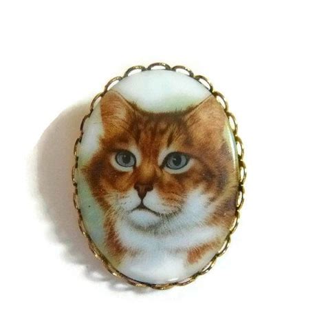 Vintage Tabby Cat Cameo Brooch Pin Orange By Popcornvintagebytann In 2019 Orange Tabby Cats