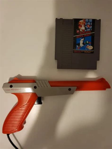 Nintendo Nes Video Game ~ Super Mario Bros And Duck Hunt And Zapper Gun