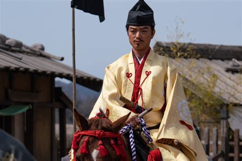 神 かみ に 呼 よ び 求 もと めた すべて の 者 もの は、2 霊感 れいかん の 霊 れい に よって 書 か く こと を 許 ゆる された。 滝藤賢一、信長・染谷との芝居「楽しい」大河ドラマ『麒麟が ...