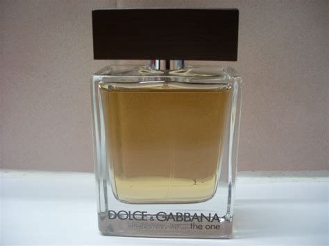 The one for men, parfüm dünyasında çok popüler olan parfümlerin başında geliyor. File:The one, D&G.JPG - Wikimedia Commons