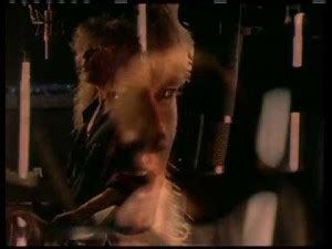 Love bites is a power ballad recorded by the english glam metal band def leppard in 1987 on the album hysteria. DEF LEPPARD - Love Bites | パワーバラード.net