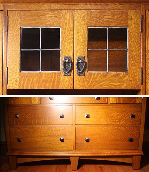 Craftsman Quarter Sawn Oak Cabinet With Leaded Glass EDGEWATER WOODWORK
