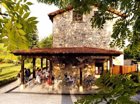 El parque de la naturaleza de cabárceno no es un zoológico convencional ni un parque natural. Hoteles rurales cerca de Cabárceno, Hoteles cerca de ...