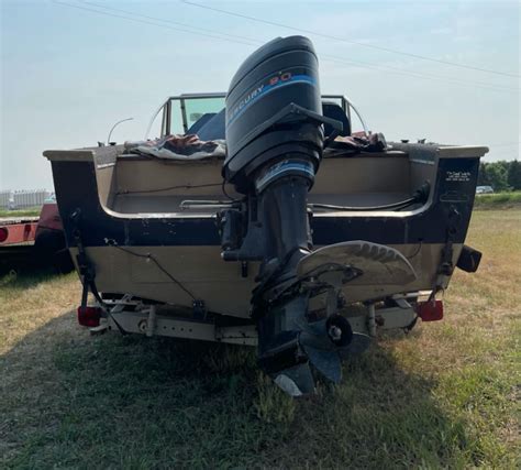 1982 17 Lund Tyee 1750 Boat With 90hp Mercury Outboard Motor And On