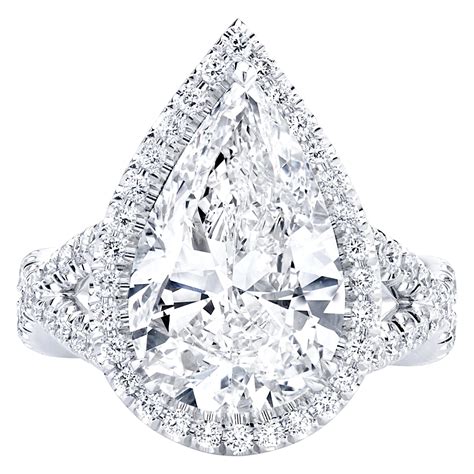 Gia Certified 483 Carat Pear Shaped Diamond Engagement Ring In