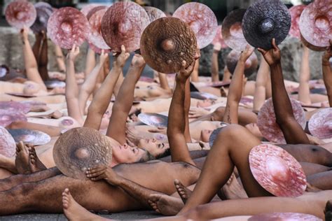 Spencer Tunick Stages A Mass Nude Photo Shoot Outside Facebook HQ To Protest The Platform S