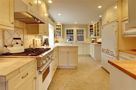 11 Best Paint Colors For Kitchens With Golden Oak Cabinets Kitchen
