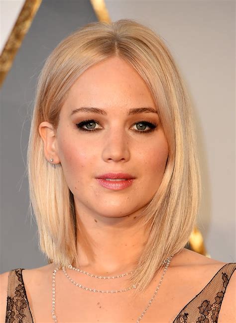 Jennifer Lawrences Hair And Makeup At The 2016 Oscars Popsugar