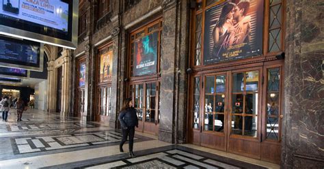 Chiude Il Cinema Odeon Di Milano Il 31 Luglio Lultimo Spettacolo Dopo