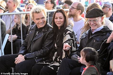 Billy Idol 67 Kisses Girlfriend China Chow 48 As He Is Honored With Hollywood Walk Of Fame