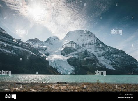 Monte Glaciar Berg Robson Fotos E Imágenes De Stock Alamy