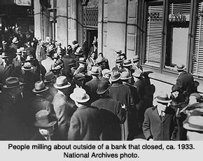 Bank accounts were being withdrawn en masse, and the banks did not have the cash on hand necessary to cover all withdrawals. Why The Federal Reserve Worked During the 1930s ...