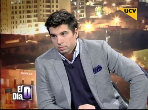 He competed on the reality series dance fever in 2009. Mario Velasco se refirió a un "amor prohibido" en "El Día ...