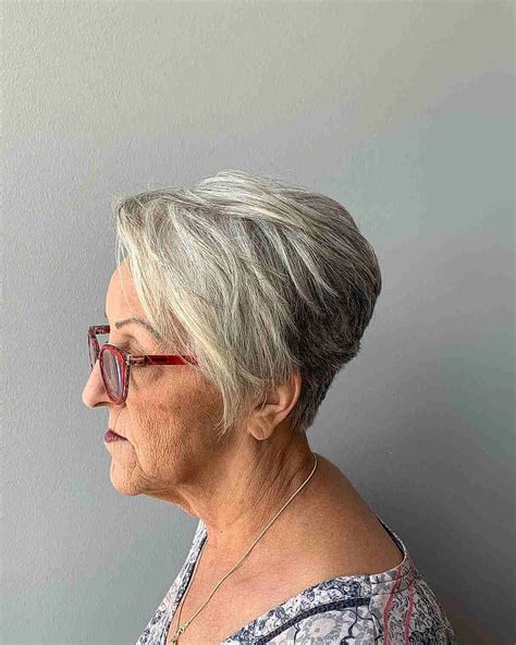 26 Modern Haircuts For Women Over 70 To Look Younger Pictures Tips