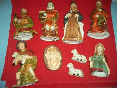 Vintage Larger Nativity Set~christmas~box~set Of 9~holiday